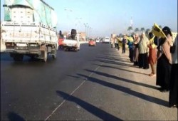 البحيرة: ثوار أبو حمص ينظمون سلسلة بشرية مناهضة للانقلاب بالطريق الزراعى (صور)
