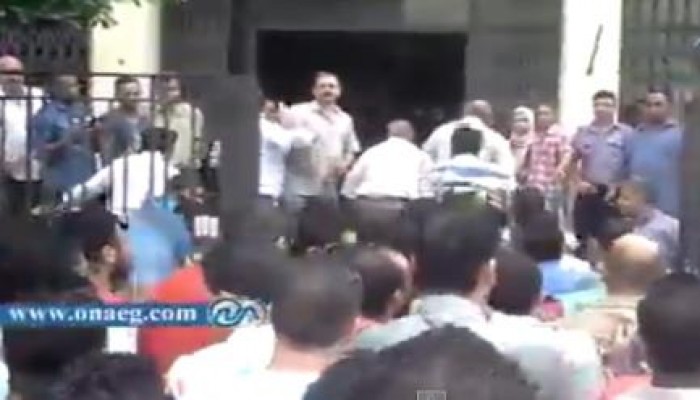 بالفيديو.. اقتحام "التربية والتعليم" بعد اكتشاف زيف الوظائف الجديدة