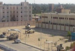 آليات عسكرية تحاصرسجن المستقبل بعد هتاف المعتقلين تضامنا مع زملائهم  المصابين بسجن بورسعيد