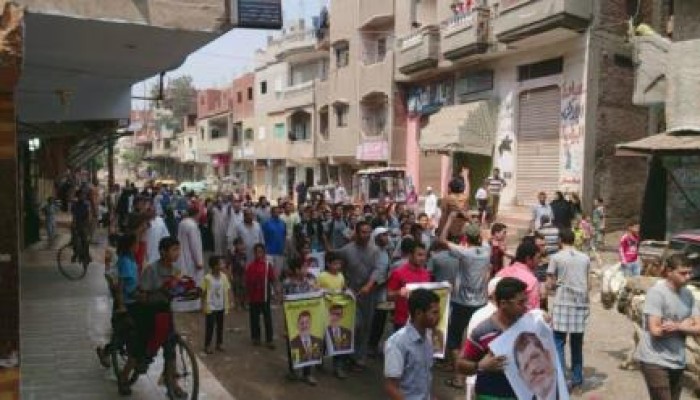 "مصر كبيرة عليهم"مسيرة بقطور غربية في بداية أسبوع ثوري جديد