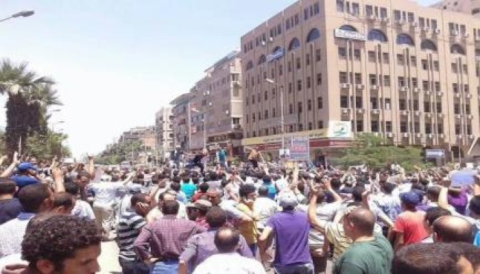 "مصر كبيرة عليهم" ثوار الهرم يشعلون حماسة الأهالي للمشاركة بمسيراتهم