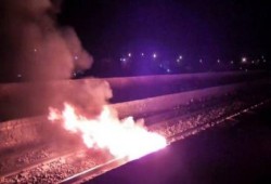 مجهولون يقطعون شريط السكة الحديد أمام مدينة المنيا