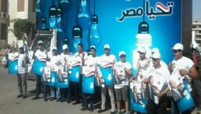 حاتم عزام للسيسي: "أين لمباتك؟"