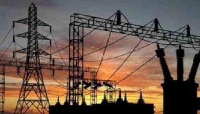 غزة تصلح 80% من خطوط الكهرباء المعطلة بعد العدوان