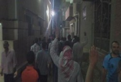 مسيرة حاشدة ببني مزار تنديدا باستمرار انقطاع الكهرباء وسط ترحيب من الاهالي