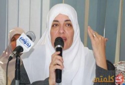 عزة الجرف: فى عام الإنقلاب ألقت المستشفيات بالمرضى فوق المخلفات بلاحرمة أو إنسانية