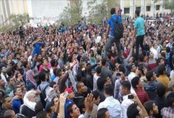 طلاب مصريون يتوعدون بـ"طوفان ثوري" فور استئناف الدراسة