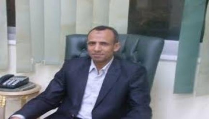 تدهور الحالة الصحية لنقيب المعلمين بالسويس