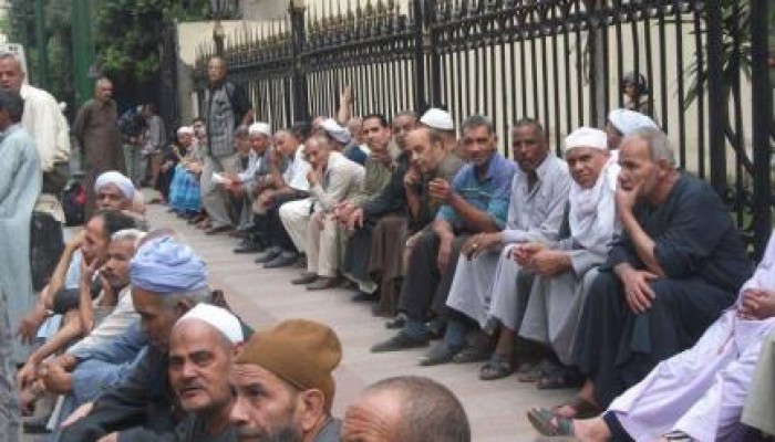 حملة "يا عمال مصر اتحدوا" تدعو لثورة عمالية أول أكتوبر القادم