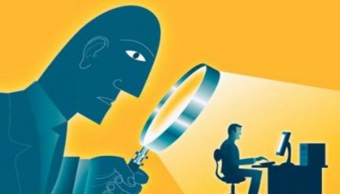 تهديدات بمقاضاة حكومة الانقلاب إذا راقبت الإنترنت