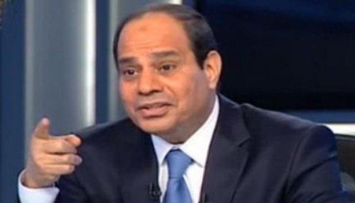 باحث سياسي: "السيسي" يدلل الأغنياء ويسحق الفقراء