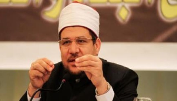 فضيحة وزير أوقاف الانقلاب : منع شعائر صلاة الفجر في الميكروفون