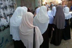 طالبات ضد الانقلاب تنظمن مسيرة صباحية بالفيوم ضد الانقلاب العسكري في بداية العام الدراسي