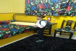 بالصور .. هكذا فعل الانقلاب بالاطفال بكاء لفقد الاباء فى اول ايام العام الدراسى بدمياط