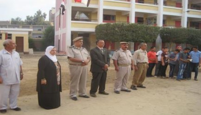 مدارس القليوبية في اليوم الأول .. فوضى وعجز مدرسين