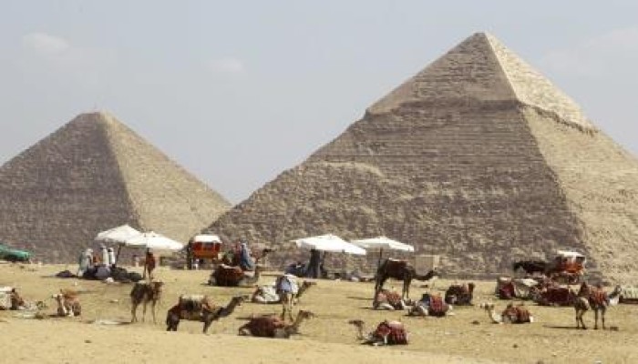 "مركز معلومات دعم واتخاذ القرار": 1.7% انخفاضًا بإعداد السائحين القادمين إلى مصر