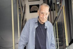 وفاة أشهر جواسيس (إسرائيل) مايك هراري عن 87 عاماً