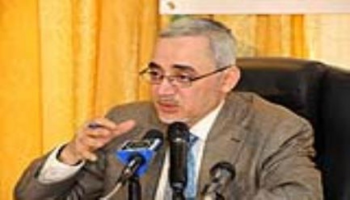 ساخرأ من استفتاءات الانقلاب . ."جمال عرفة": لو سألوك عبر الهاتف عن السيسى.. تقدر تقول لأ؟