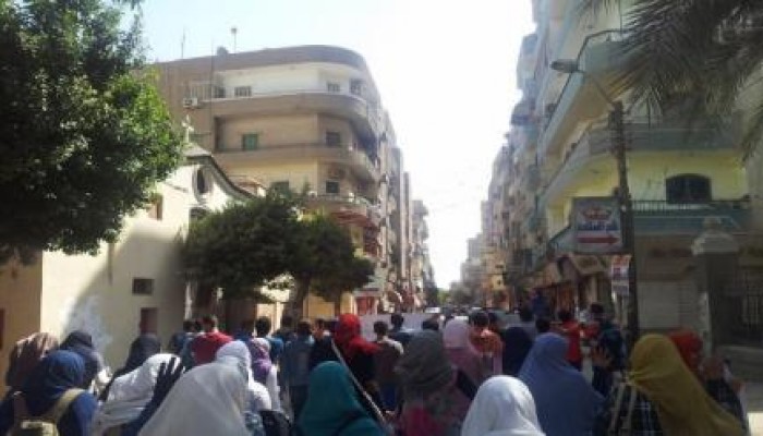 بالصور.. مسيرة لائتلاف طلاب ثانوي ضد الانقلاب ببني سويف