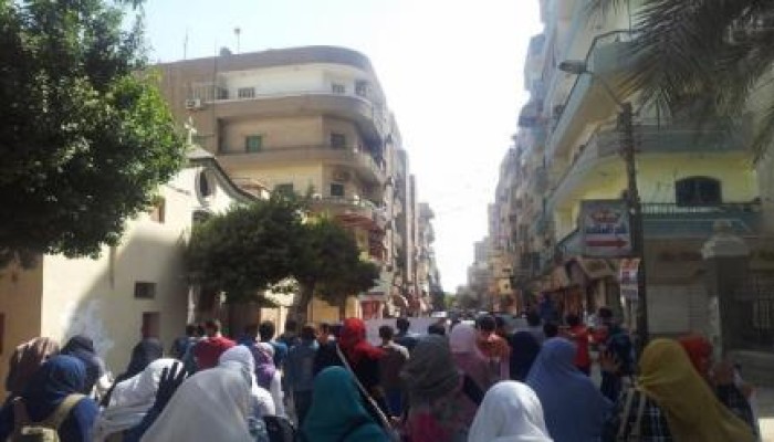 بالصور.. مسيرة لائتلاف طلاب ثانوي ضد الانقلاب ببني سويف