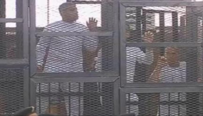 لندن تعتزم التدخل لدى مصر للإفراج عن صحفيي الجزيرة