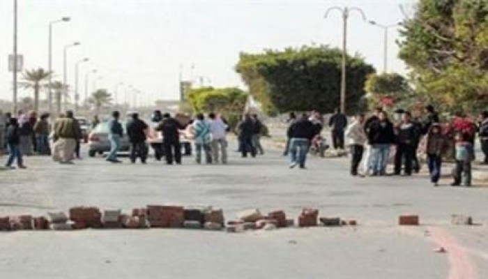 الاشتباكات تتجدد بين قريتين بسوهاج وقطع الطريق السريع