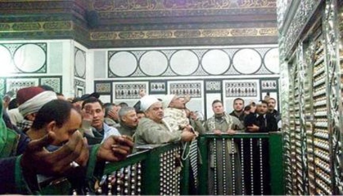 الشيعة المصريين بعد الانقلاب يزدادون جرأة ويسبون الصحابة على الهواء !