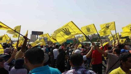 أسبوع "العدالة" ثوار مدينة نصر يتحدون  قوات أمن الانقلاب فى وقفه بطريق المطار