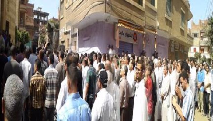 يتقدمهم د. محمد علي بشر .. الآلاف من الإخوان  يشيعون جنازة الأستاذ "لاشين أبو شنب" (صور)