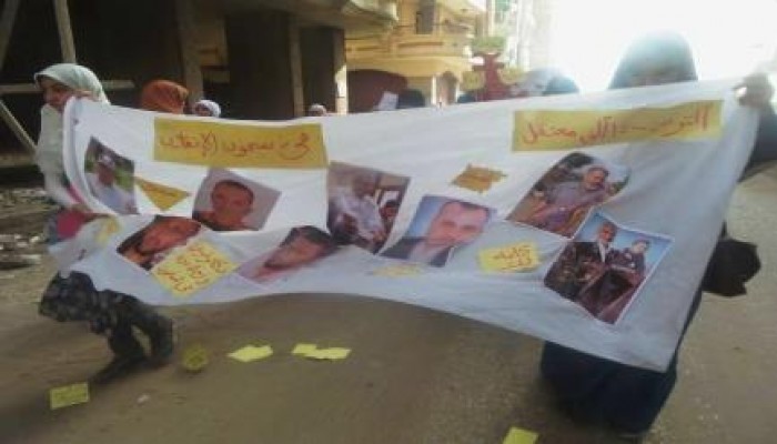 الدقهلية: مسيرة حركة حورية المنصورة من أمام مسجد الزهراء