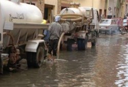 انفجار خط المياه الرئيسي بأسوان يغرق كورنيش النيل