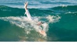 شاب ينتحر غرقا بعد فشله في العثور على وظيفة