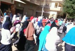 مسيرة ضد الانقلاب لطلاب ثانوي تجوب مدينة بني سويف