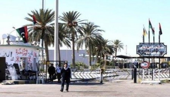 الجزائر تنشئ سياجا كهربائيا على حدودها مع ليبيا