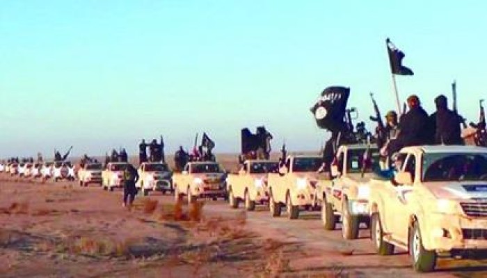 صحيفة إسبانية تكشف حقيقة الحرب الأمريكية على "داعش"