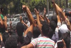 أمن الانقلاب يطلق الغاز علي طلاب الثانوية العامة ويعتقل العشرات منهم