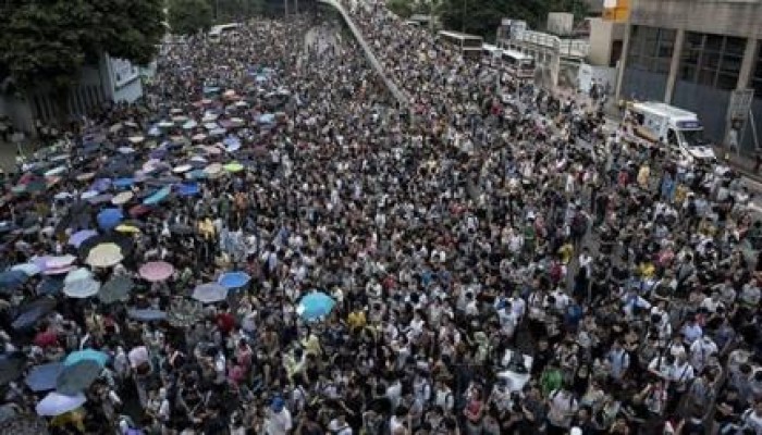 بعد تصاعد الاحتجاجات: هونج كونج تخرج عن السيطرة ..وبكين تحذر من التدخل الخارجى