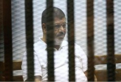 "المجلس الثوري" يحذر الانقلاب من المساس بحياة "مرسي"