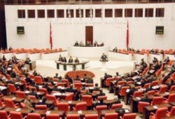 البرلمان التركي يصدق على إرسال قواته خارج البلاد