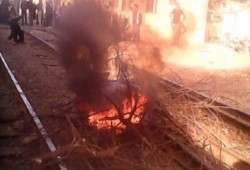 توقف قطارات الوجه القبلى بعد اشتعال قضبان مطاي