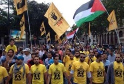 "رابعة" يتحول لشعار ثوري عالمي