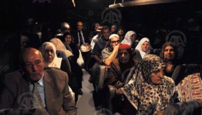 غزة تنتصر :فلسطينيون من  غزة يصلون في "الأقصى" لأول مرة منذ 7 سنوات