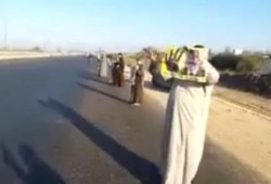 البحيرة.. سلسلة بشرية تنديدا بالانقلاب وإحياء ذكرى أكتوبر