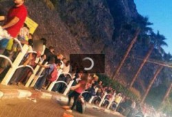 10 آلاف صهيوني يدخلون سيناء وطوابير مهولة على البوابات .. ومعبر رفح مغلق في وجه الفسطينيين