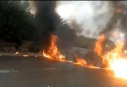 سائقون بـ"يوسف الصديق" -الفيوم - يقطعون الطريق لتصاعد أزمة الوقود