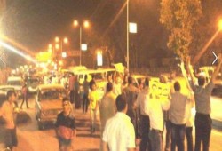 سلسلة بشرية مفاجئة ضد الانقلاب بكورنيش مصر القديمة