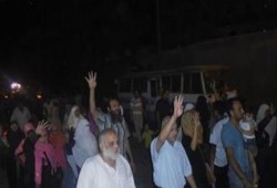 ثوار الإسكندرية ينظمون 5 مسيرات ليلية للتنديد بحكم العسكر