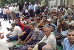 عمال "إيفكو" يضربون عن العمل للمطالبة بزيادة المرتبات