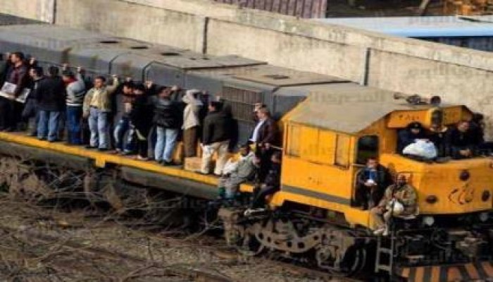 نحس السيسى: مصرع فلاح و أبنه أسفل عجلات قطار فى كفر الشيخ