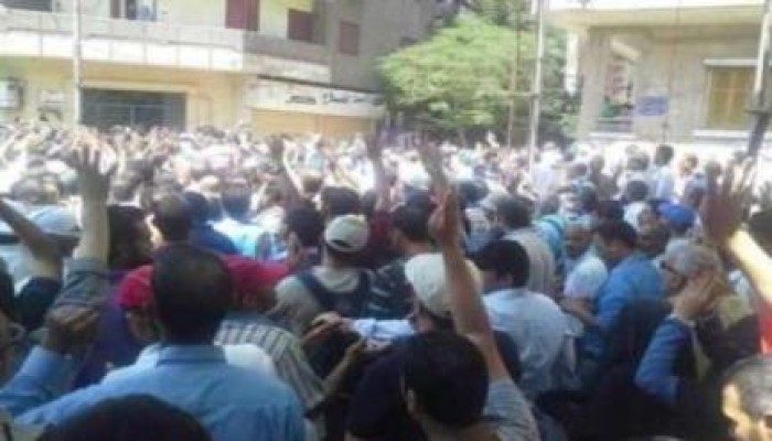 ميلشيات الانقلاب تعتقل 20 تلميذا وتصيب العشرات في مدرسة بأسيوط